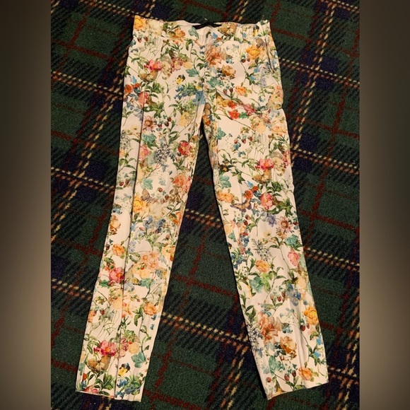 ZARA✨ Flower Jeans pants 💐 - Picture 1 of 4